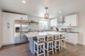 Luxurious 5 Bedroom Home with AC and Tesla Plug